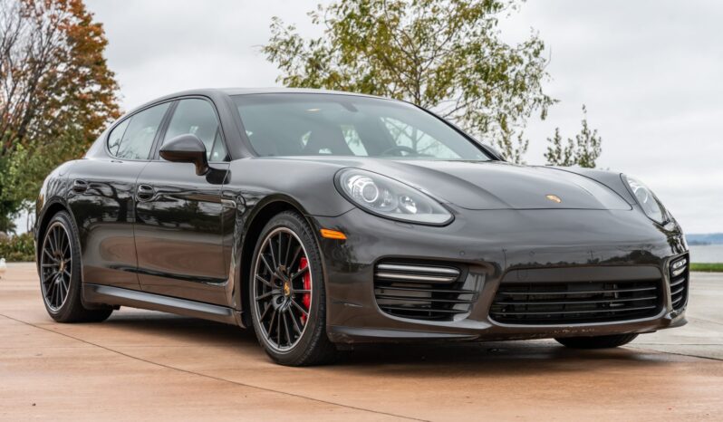 								2015 Porsche Panamera GTS full									