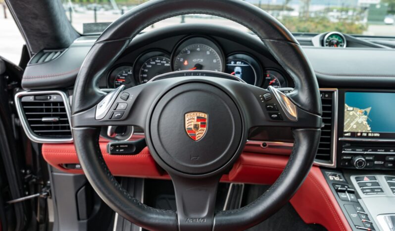 								2015 Porsche Panamera GTS full									