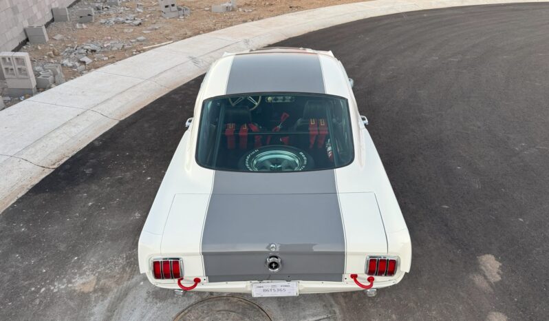 								1965 Ford Mustang Fastback 5-Speed full									