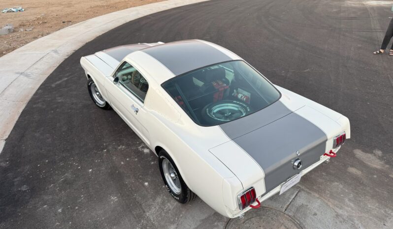 								1965 Ford Mustang Fastback 5-Speed full									