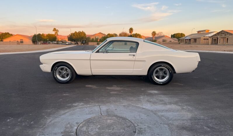 								1965 Ford Mustang Fastback 5-Speed full									
