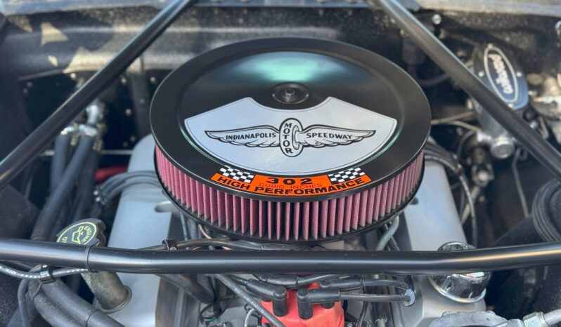 								1965 Ford Mustang Fastback 5-Speed full									