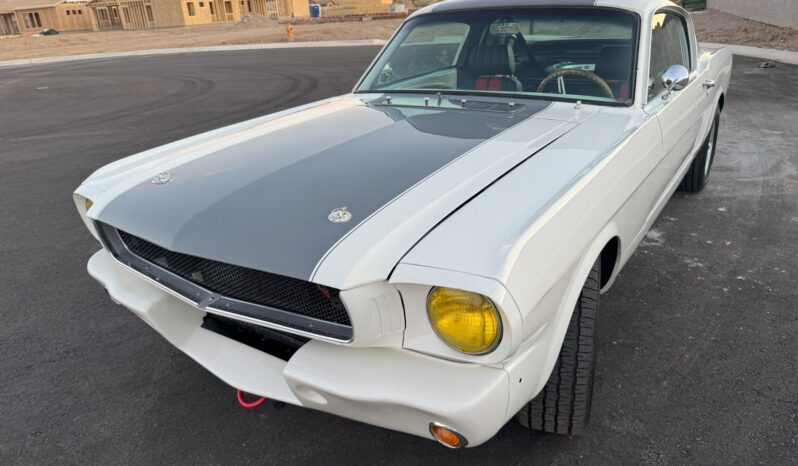 								1965 Ford Mustang Fastback 5-Speed full									