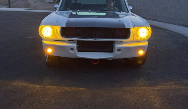 								1965 Ford Mustang Fastback 5-Speed full									