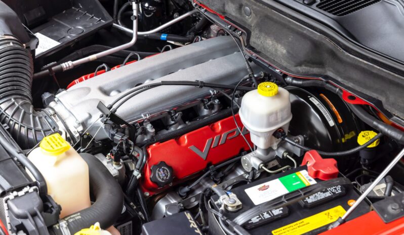 								2004 Dodge Ram SRT-10 6-Speed full									