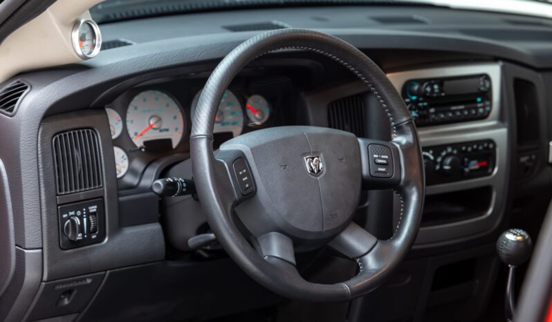 								2004 Dodge Ram SRT-10 6-Speed full									