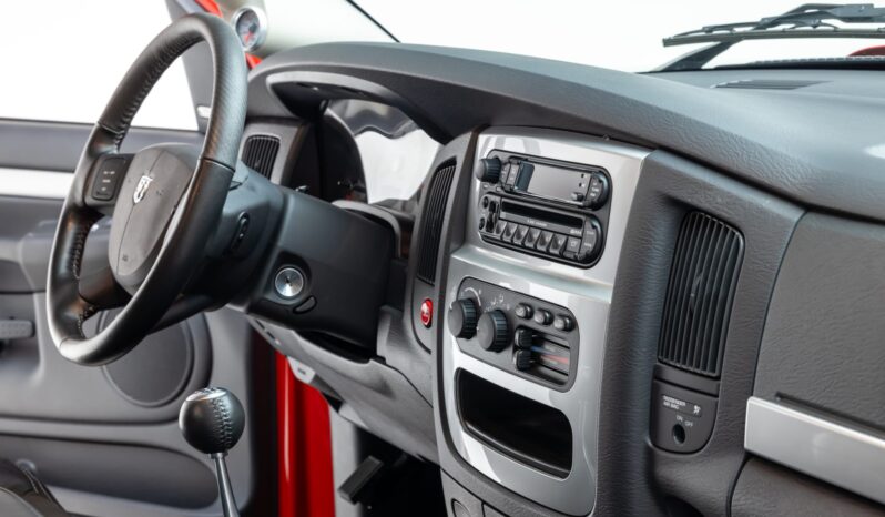 								2004 Dodge Ram SRT-10 6-Speed full									