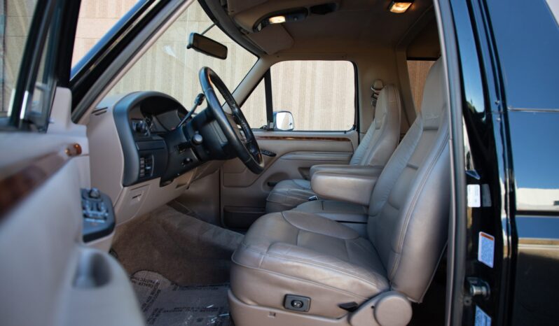 								1996 Ford Bronco Eddie Bauer full									