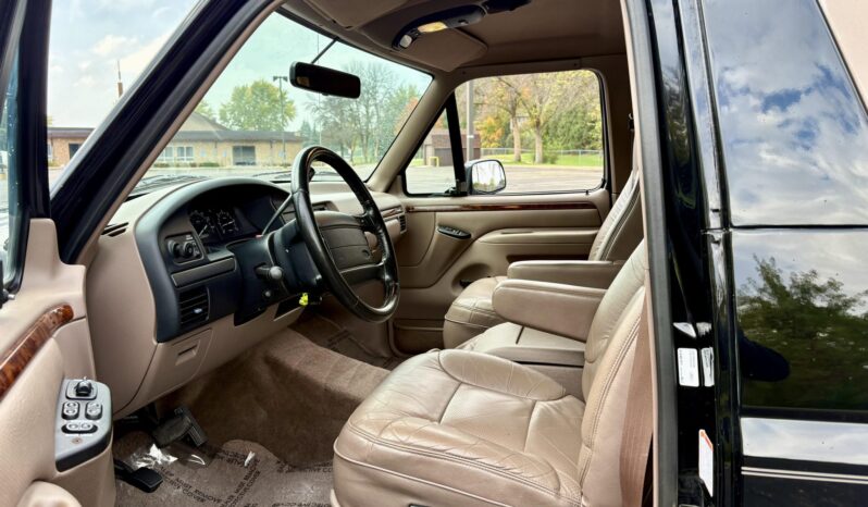 								1996 Ford Bronco Eddie Bauer full									