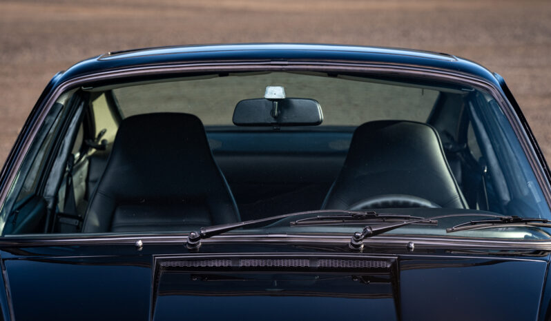 								1975 Porsche 911 Carrera Coupe 5-Speed full									