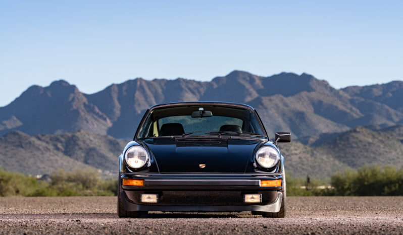 								1975 Porsche 911 Carrera Coupe 5-Speed full									