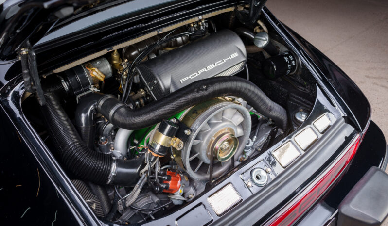 								1975 Porsche 911 Carrera Coupe 5-Speed full									