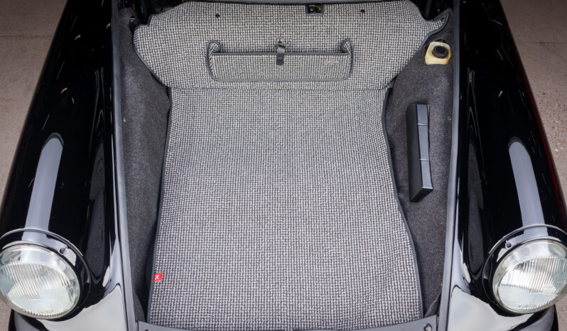 								1975 Porsche 911 Carrera Coupe 5-Speed full									