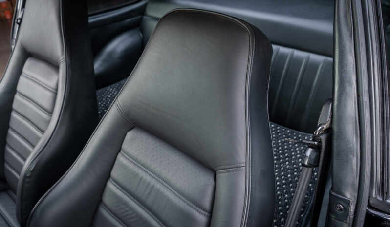 								1975 Porsche 911 Carrera Coupe 5-Speed full									