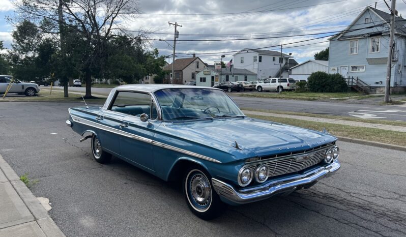 
								1961 Chevrolet Impala Sport Sedan 348 full									