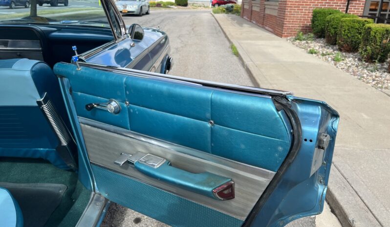 
								1961 Chevrolet Impala Sport Sedan 348 full									