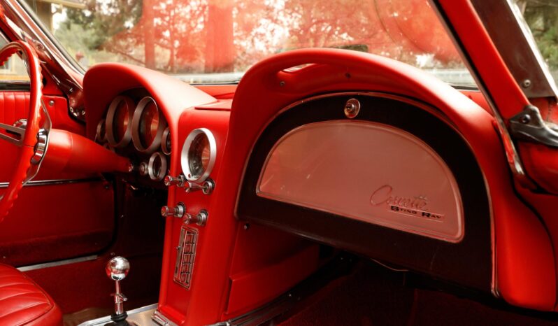 								1963 Chevrolet Corvette Split-Window Coupe 4-Speed full									