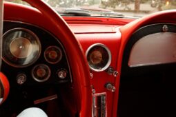 										1963 Chevrolet Corvette Split-Window Coupe 4-Speed full									