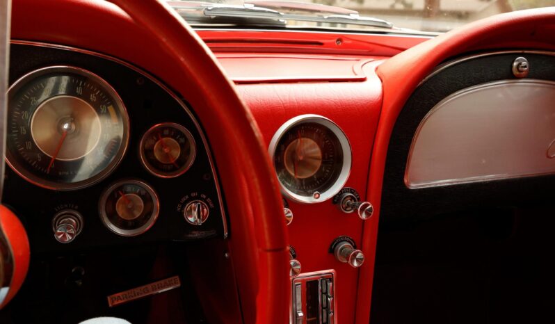 								1963 Chevrolet Corvette Split-Window Coupe 4-Speed full									