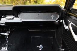 
										1966 Ford Mustang Convertible full									