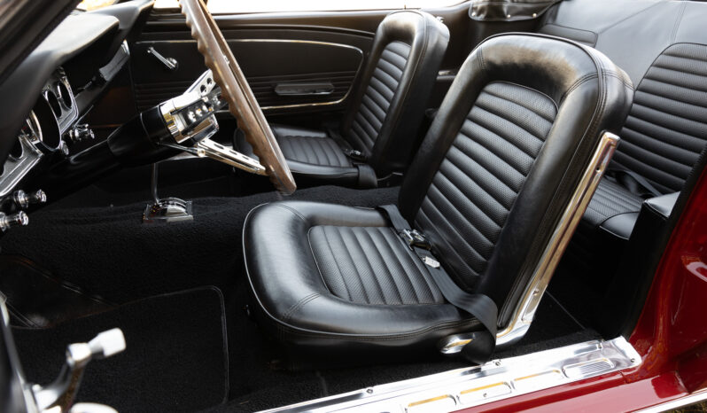 
								1966 Ford Mustang Convertible full									