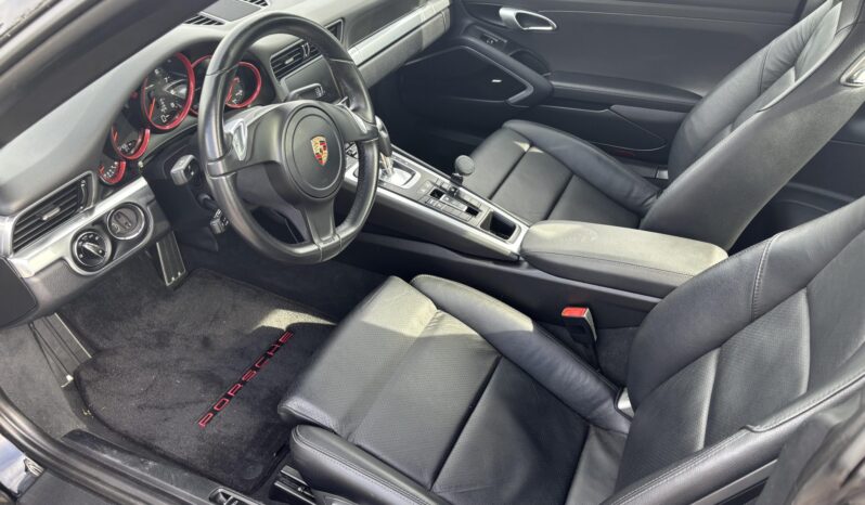 
								2015 Porsche 911 Carrera Coupe full									