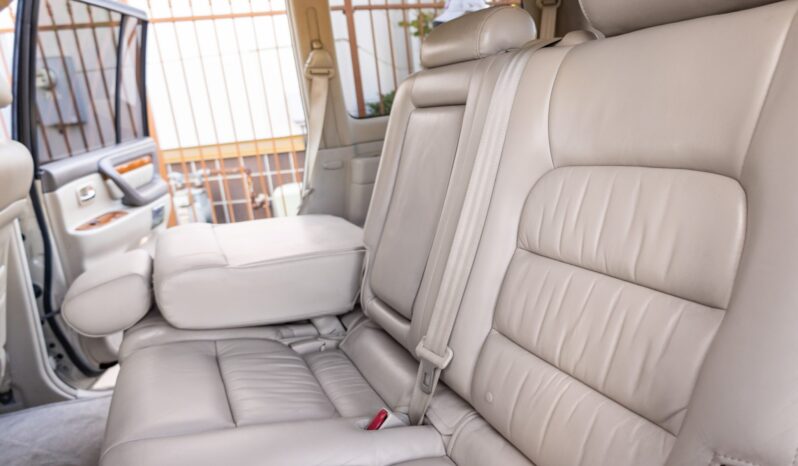 
								2005 Lexus LX470 full									