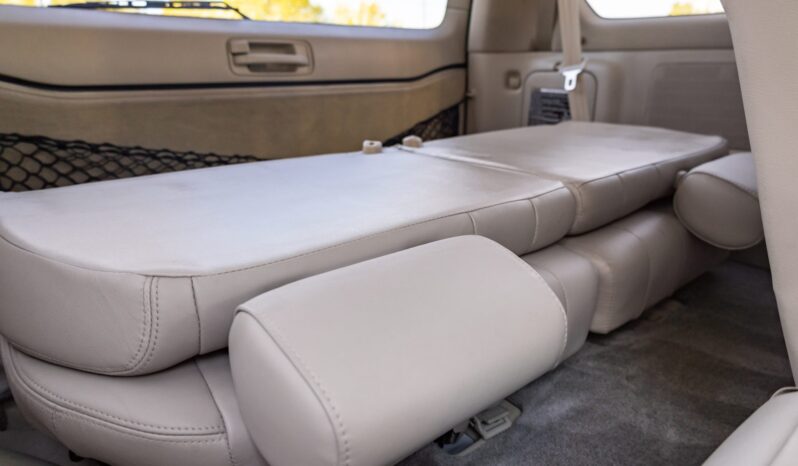 
								2005 Lexus LX470 full									