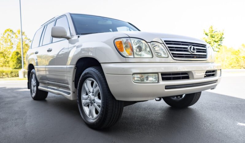 
								2005 Lexus LX470 full									