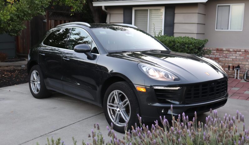 2017 Porsche Macan S 1