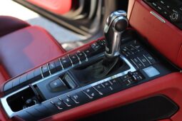 
										2017 Porsche Macan S full									