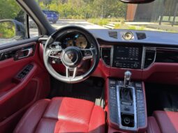 
										2017 Porsche Macan S full									