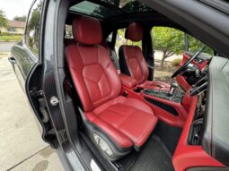 
										2017 Porsche Macan S full									