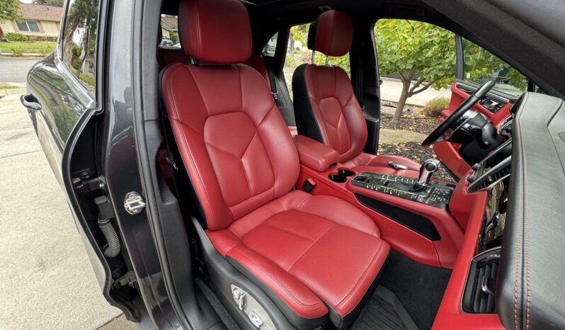 
								2017 Porsche Macan S full									