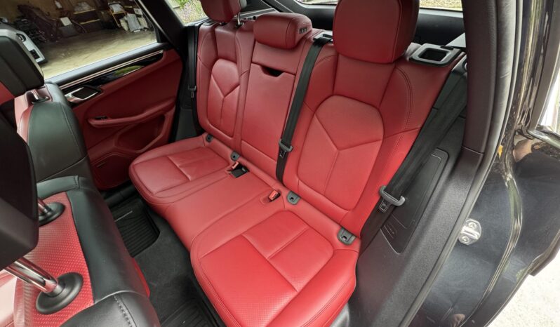 
								2017 Porsche Macan S full									