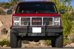 
										1987 GMC V1500 Suburban Sierra Classic 4×4 full									