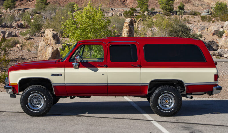 
								1987 GMC V1500 Suburban Sierra Classic 4×4 full									