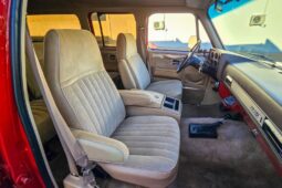 
										1987 GMC V1500 Suburban Sierra Classic 4×4 full									