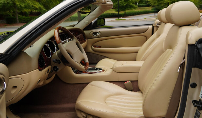 
								2006 Jaguar XK8 Convertible full									