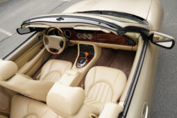 
										2006 Jaguar XK8 Convertible full									