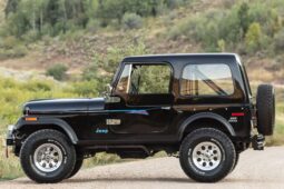 1977 Jeep CJ-7 4-Speed 2