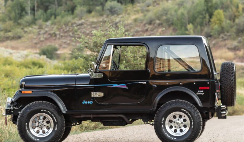 
								1977 Jeep CJ-7 4-Speed full									