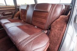 
										1991 Jeep Grand Wagoneer full									