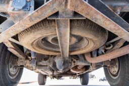 
										1991 Jeep Grand Wagoneer full									