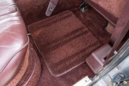 
										1991 Jeep Grand Wagoneer full									