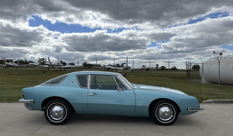 
								1964 Studebaker Avanti R2 full									