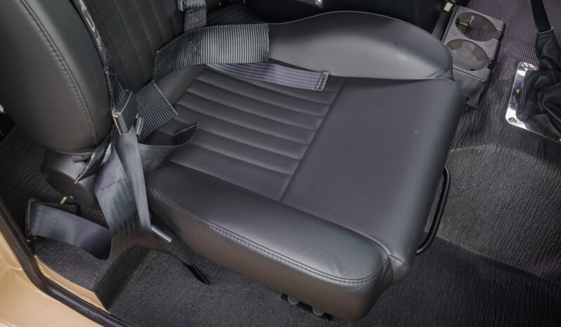 
								1969 Ford Bronco 5-Speed full									