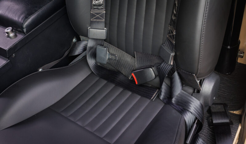 
								1969 Ford Bronco 5-Speed full									