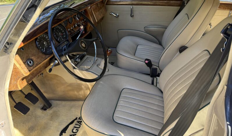 
								1964 Jaguar Mk II 3.4 4-Speed full									