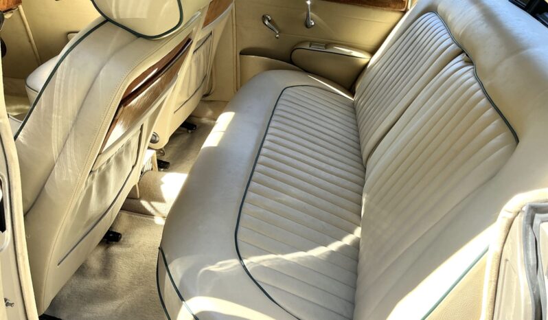 
								1964 Jaguar Mk II 3.4 4-Speed full									